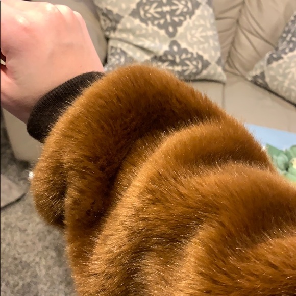 Elizabeth and james fur jacket - Picture 2 of 4